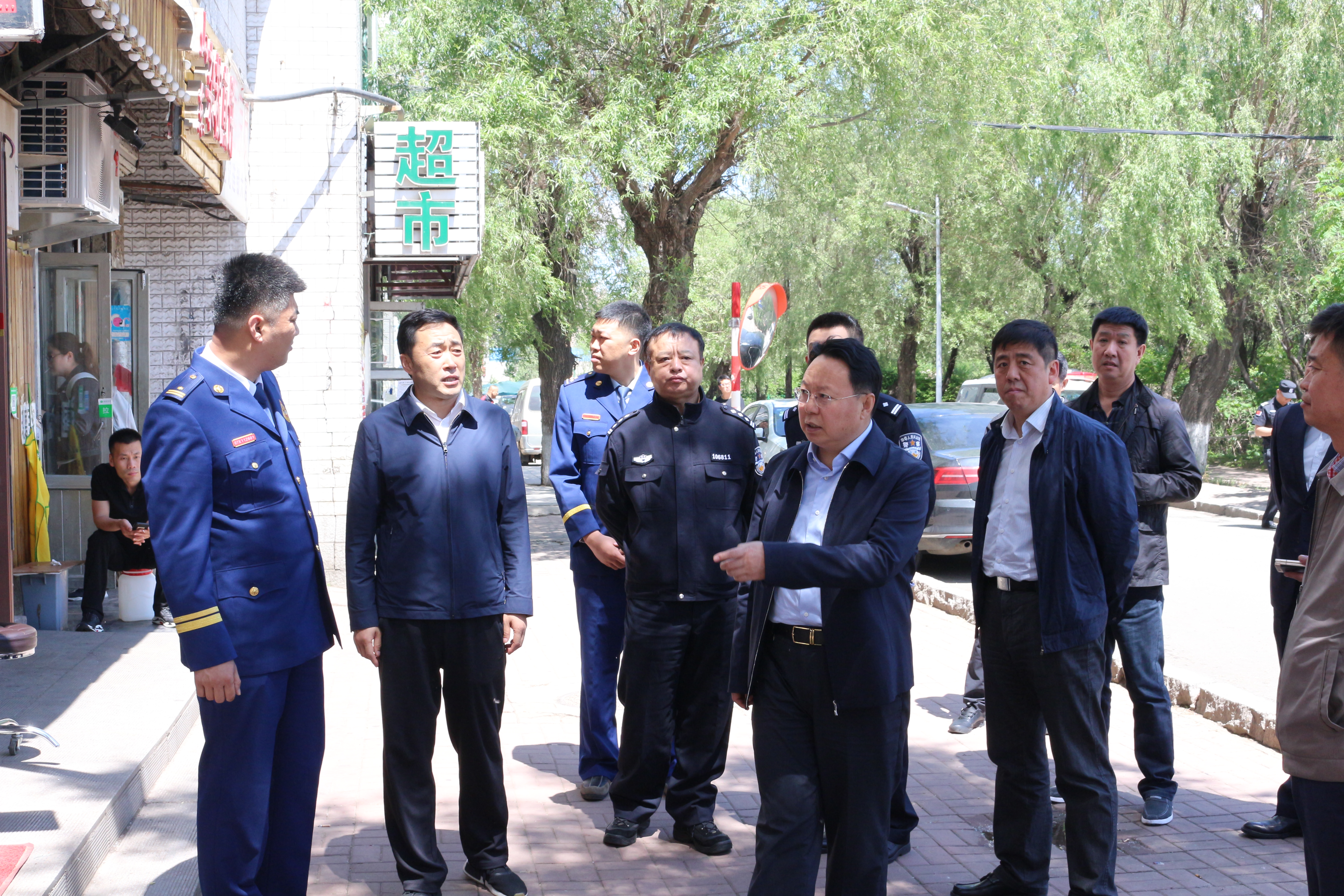 二道区副区长宋今东一行来我校调研校园安全环境-长春